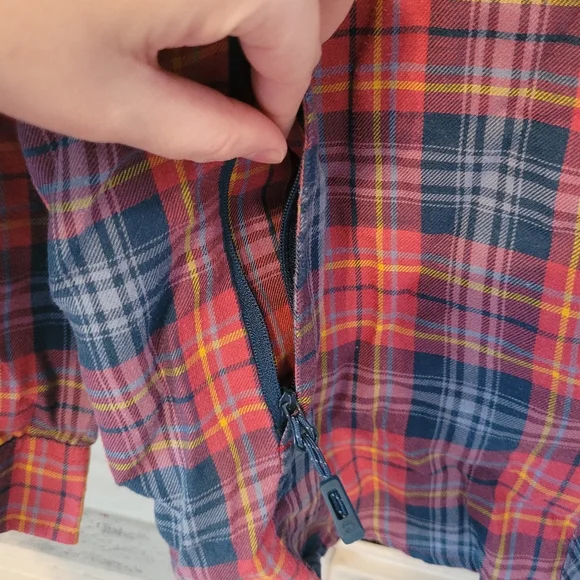 Plaid Button-Up Shirt - Picture 5 of 6